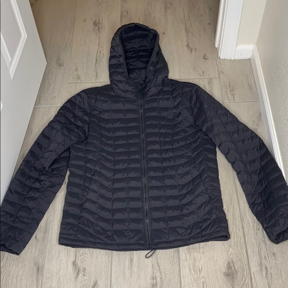 Men’s North Face thermoball jacket